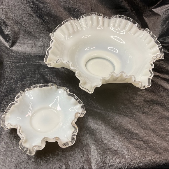 Vintage Set Fenton White Glass Silver Crest
Ruffled Serving Bowl Candy Dish - Picture 2 of 8